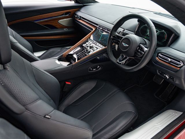 ASTON MARTIN ASTON MARTIN 2024 Image 31