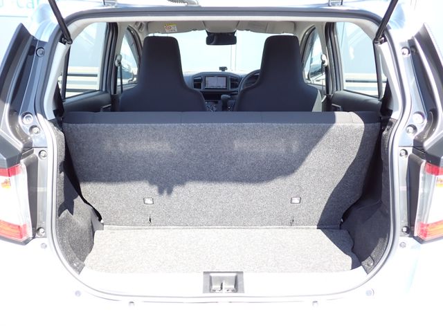 DAIHATSU MIRA E:S 2018 Image 31