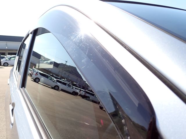 DAIHATSU MIRA E:S 2018 Image 31