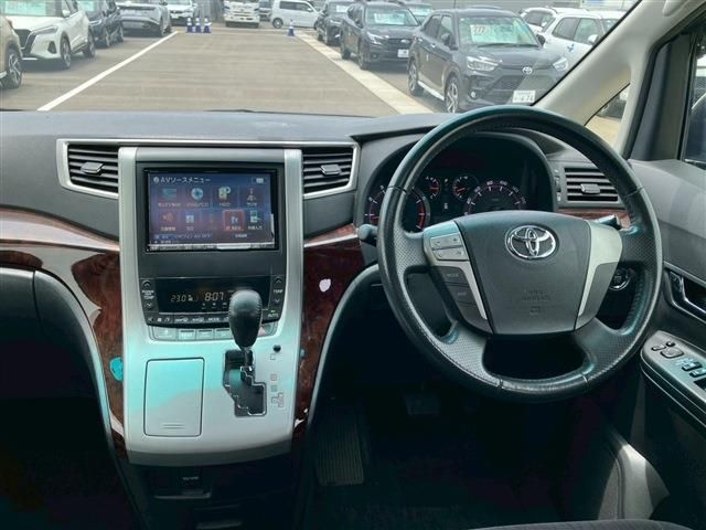 TOYOTA VELLFIRE 2012 Image 31