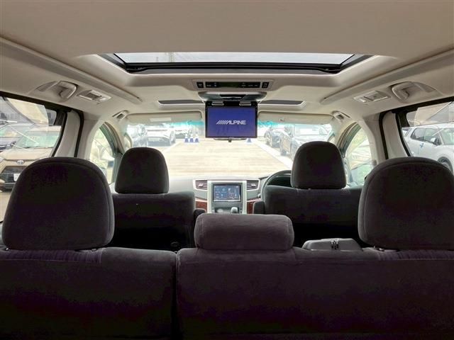 TOYOTA VELLFIRE 2012 Image 31