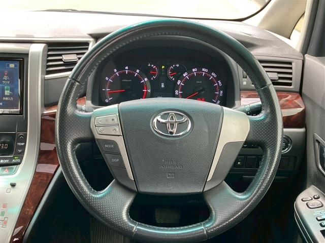 TOYOTA VELLFIRE 2012 Image 31