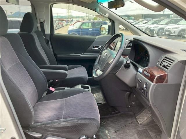 TOYOTA VELLFIRE 2012 Image 31