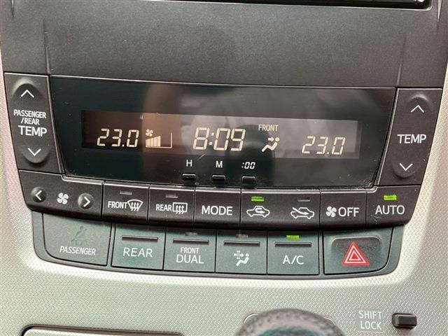 TOYOTA VELLFIRE 2012 Image 31