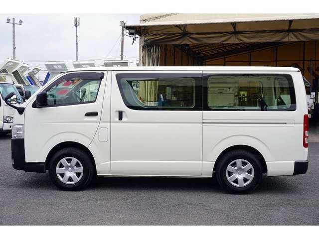 TOYOTA HIACE VAN 1.25T 2WD 2020 Image 31