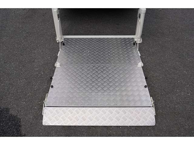 TOYOTA HIACE VAN 1.25T 2WD 2020 Image 31