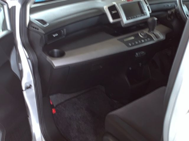 HONDA FREED 2010 Image 31