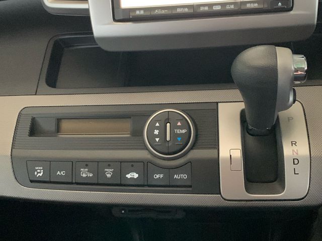 HONDA FREED 2010 Image 31