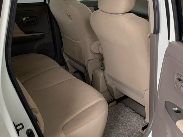 NISSAN NOTE 2012 Image 31