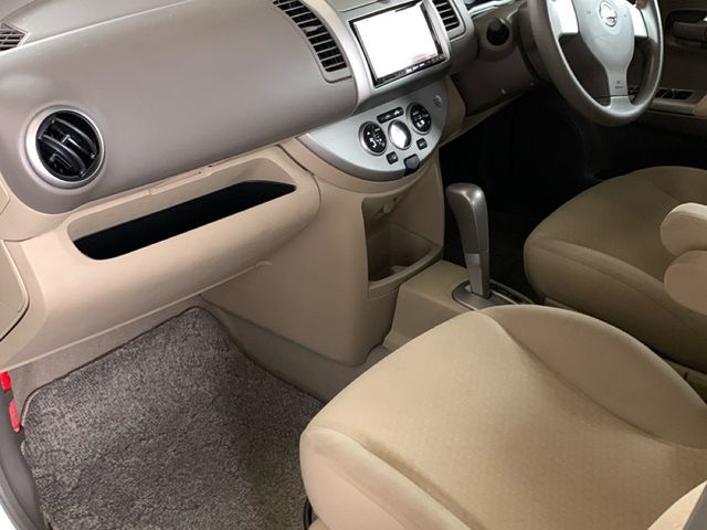 NISSAN NOTE 2012 Image 31