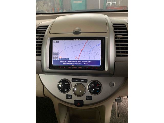 NISSAN NOTE 2012 Image 31