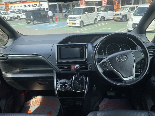 TOYOTA ESQUIRE 2015 Image 31