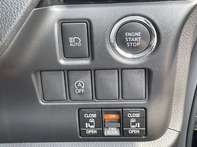 TOYOTA ESQUIRE 2015 Image 31