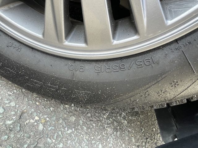 TOYOTA ESQUIRE 2015 Image 31