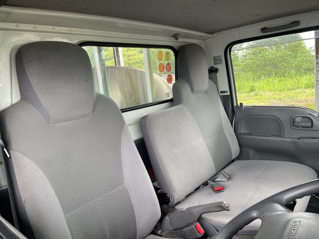 ISUZU ELF 2015 Image 31