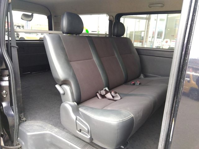 TOYOTA HIACE VAN 4WD 2016 Image 31