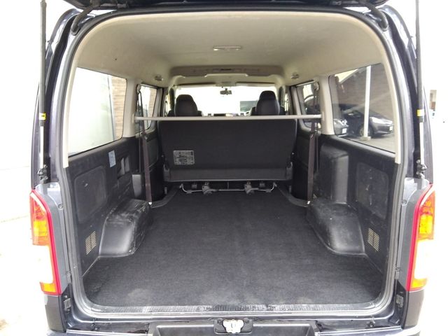 TOYOTA HIACE VAN 4WD 2016 Image 31