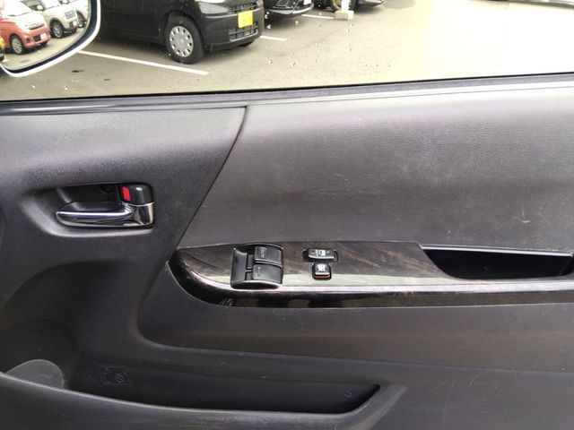 TOYOTA HIACE VAN 4WD 2016 Image 31