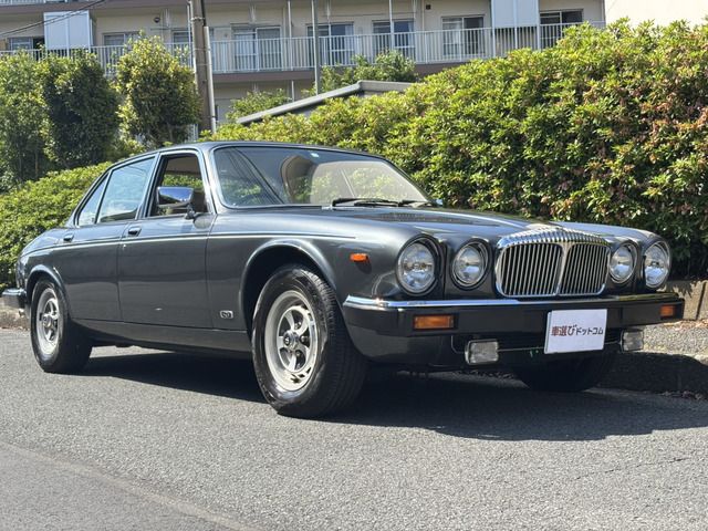 DAIMLER  1993 Image 31