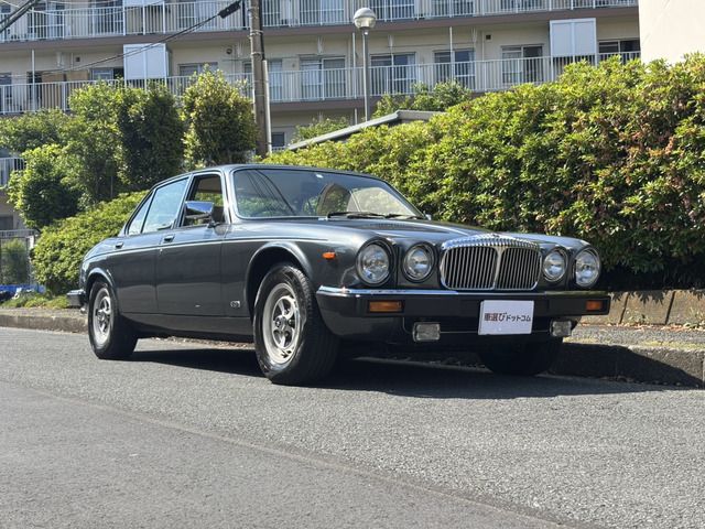 DAIMLER  1993 Image 31