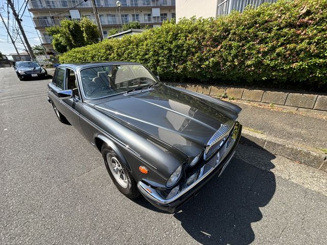 DAIMLER  1993 Image 31