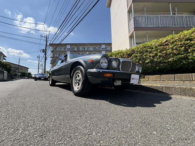 DAIMLER  1993 Image 31