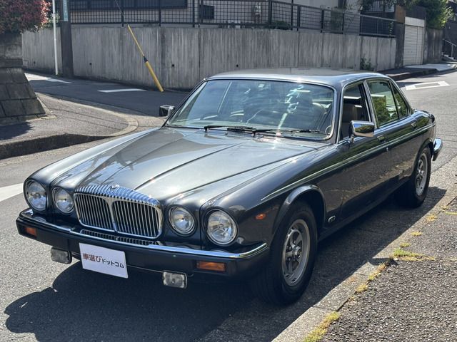 DAIMLER  1993 Image 31