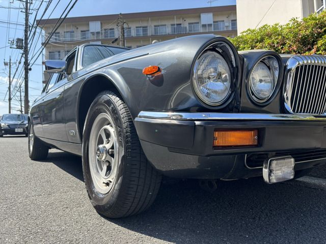 DAIMLER  1993 Image 31