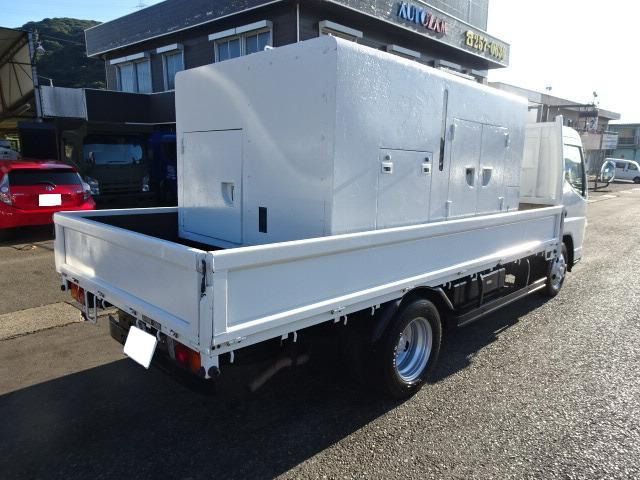 MITSUBISHI  2004 Image 31