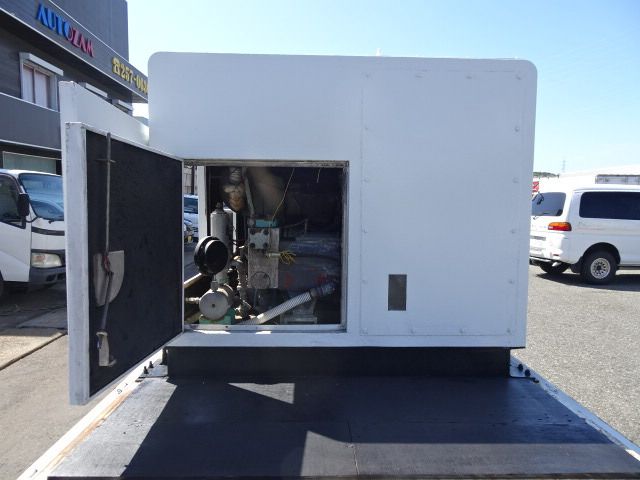 MITSUBISHI  2004 Image 31