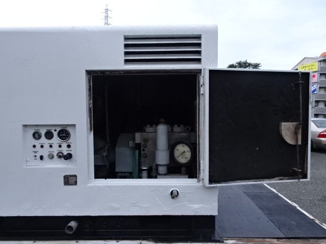 MITSUBISHI  2004 Image 31