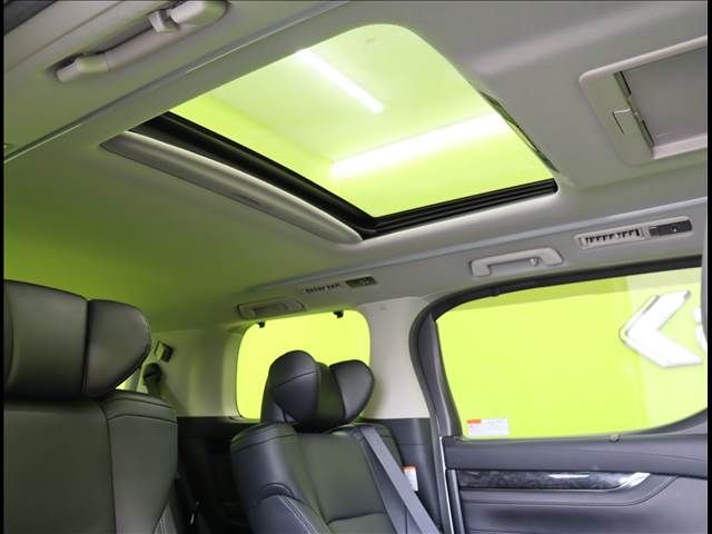 TOYOTA ALPHARD 2019 Image 31