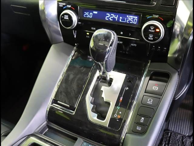 TOYOTA ALPHARD 2019 Image 31
