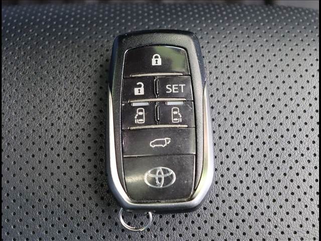 TOYOTA ALPHARD 2019 Image 31