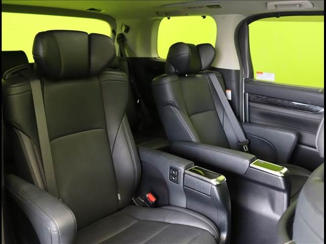 TOYOTA ALPHARD 2019 Image 31