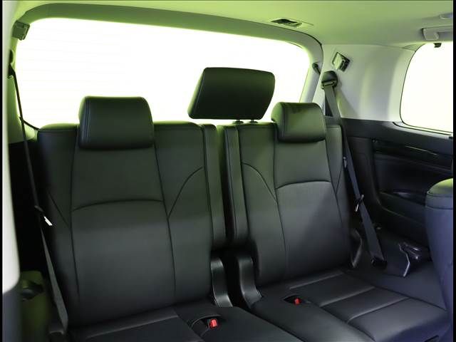 TOYOTA ALPHARD 2019 Image 31