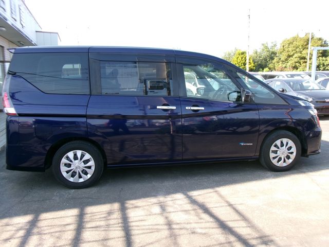 NISSAN SERENA  S-HYBRID 2017 Image 31