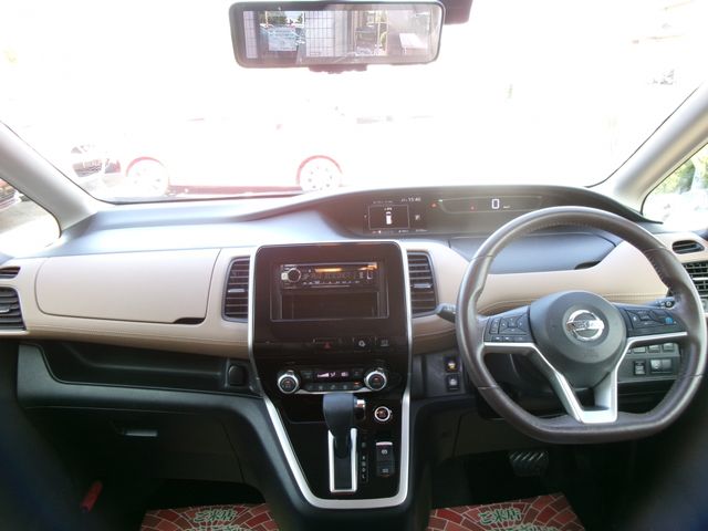 NISSAN SERENA  S-HYBRID 2017 Image 31