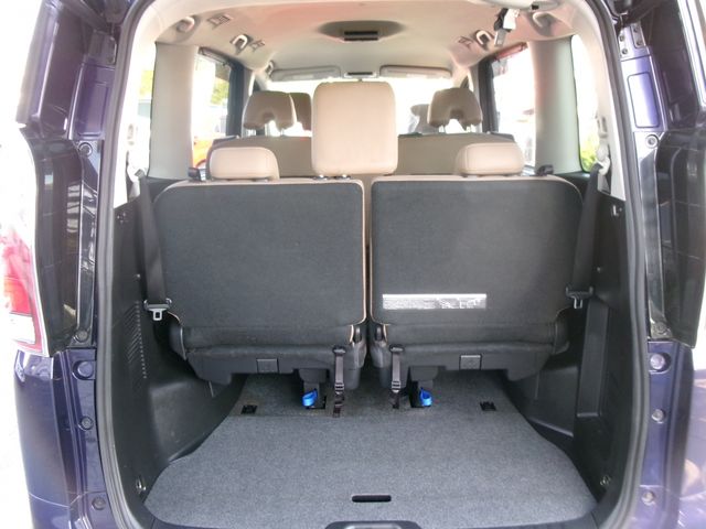 NISSAN SERENA  S-HYBRID 2017 Image 31