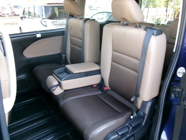 NISSAN SERENA  S-HYBRID 2017 Image 31