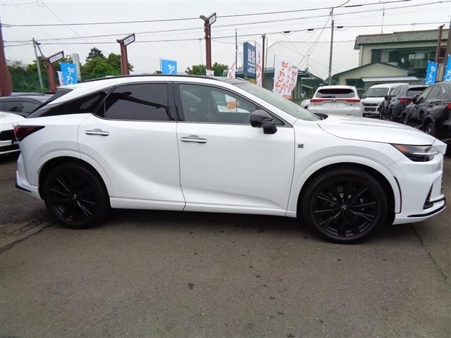 TOYOTA LEXUS RX500H 2023 Image 31