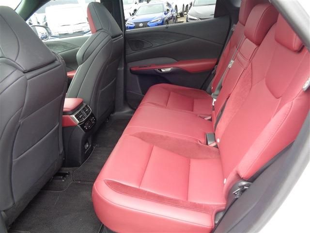 TOYOTA LEXUS RX500H 2023 Image 31