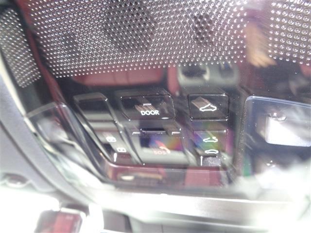 TOYOTA LEXUS RX500H 2023 Image 31