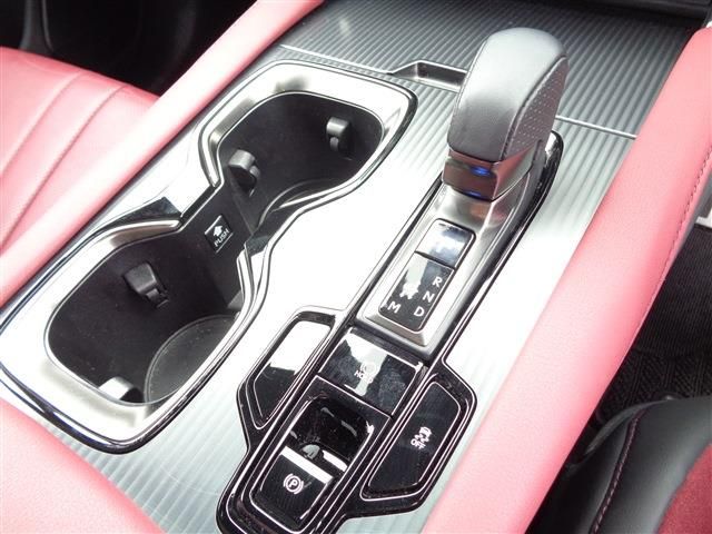 TOYOTA LEXUS RX500H 2023 Image 31