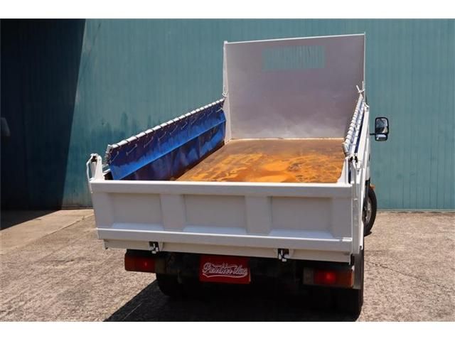 HINO DUTRO 2018 Image 31