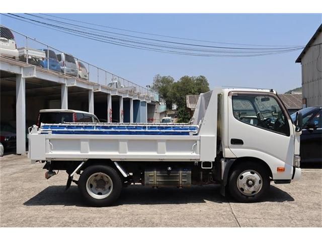 HINO DUTRO 2018 Image 31