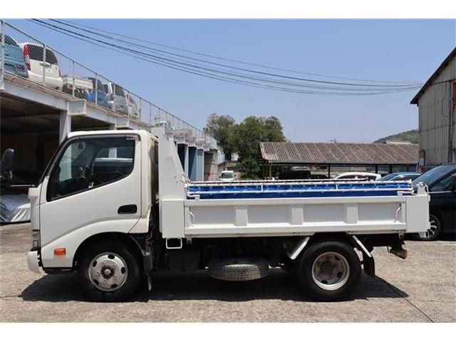 HINO DUTRO 2018 Image 31