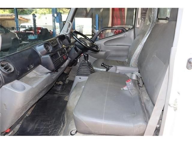 HINO DUTRO 2018 Image 31