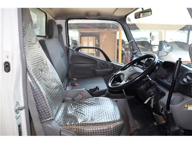 HINO DUTRO 2018 Image 31