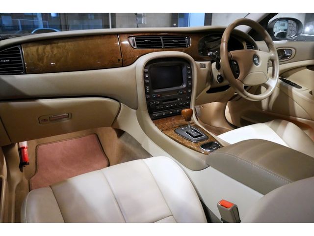 JAGUAR S TYPE 2003 Image 31
